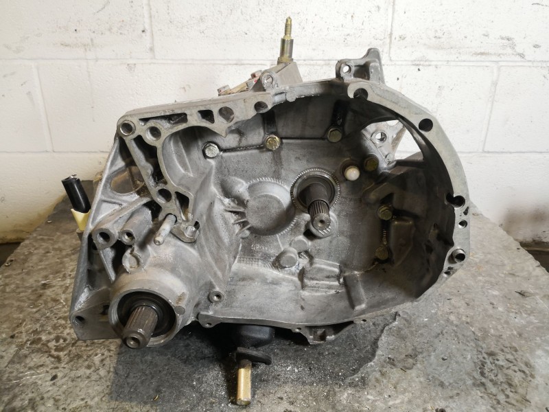 Recambio de caja cambios para renault clio clio 1.9 d chipie referencia OEM IAM JB3064  