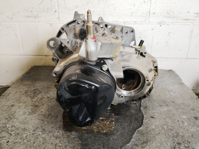 Recambio de caja cambios para renault clio clio 1.9 d chipie referencia OEM IAM JB3064  