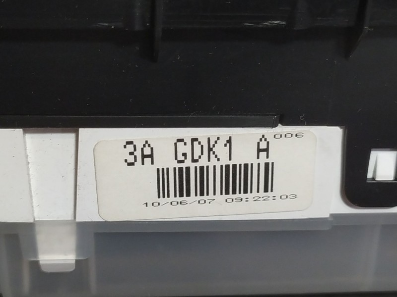 Recambio de cuadro instrumentos para mazda 6 2.2 de 163 sportive referencia OEM IAM 3AGDK1A  