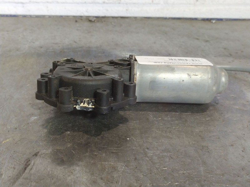 Recambio de motor elevalunas delantero derecho para rover serie 400 (rt) 420 di referencia OEM IAM   