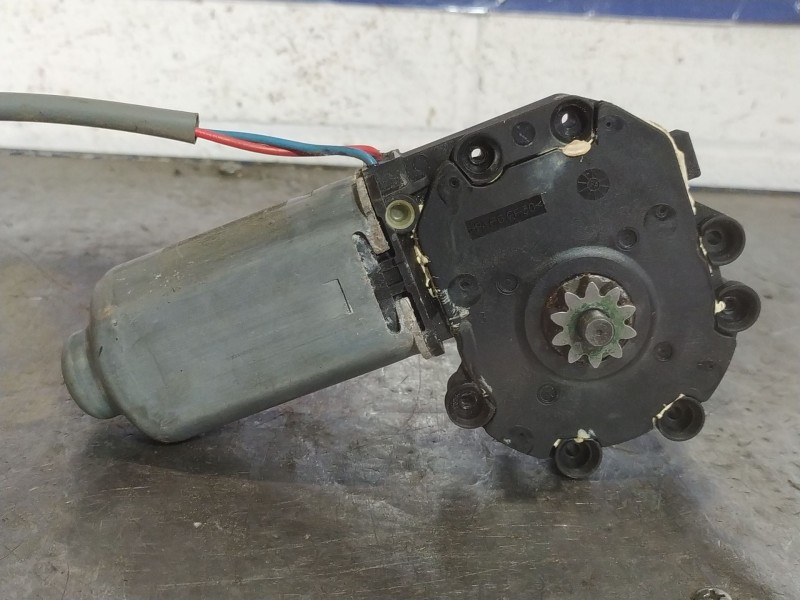 Recambio de motor elevalunas delantero derecho para rover serie 400 (rt) 420 di referencia OEM IAM   