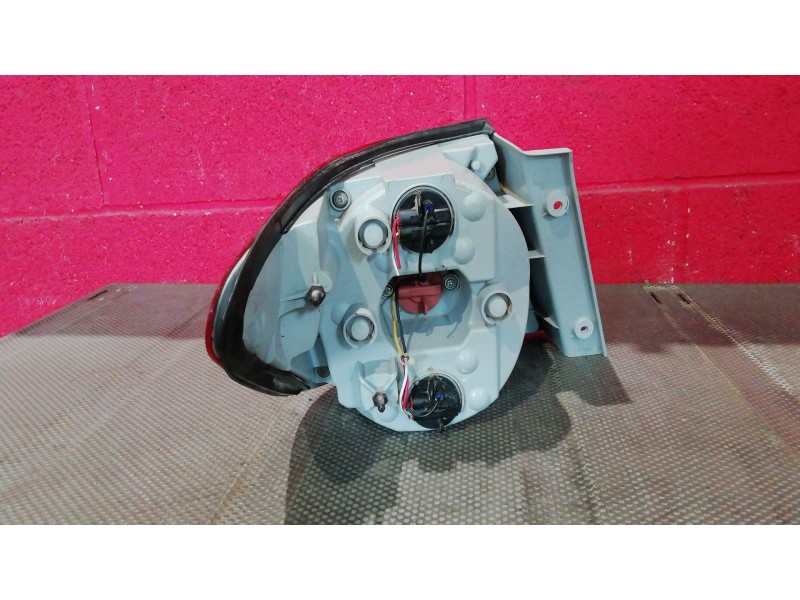 Recambio de piloto trasero derecho para chevrolet epica  | 0.06 - ...  | 0.06 - ... referencia OEM IAM    Recambio de piloto trasero derecho para chevrolet epica  | 0.06 - ...  | 0.06 - ... referencia OEM IAM