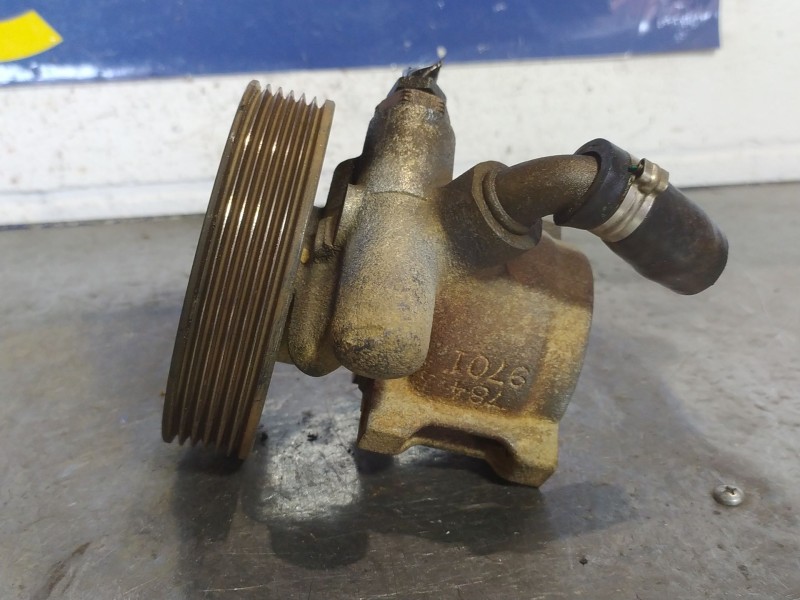 Recambio de bomba direccion para citroen berlingo 1.9 600 d furg. referencia OEM IAM 9610519980 260284454 