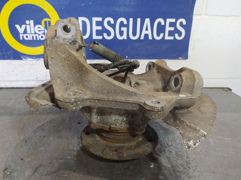 Recambio de mangueta delantera izquierda para bmw serie 1 berlina (e81/e87) 120d referencia OEM IAM   