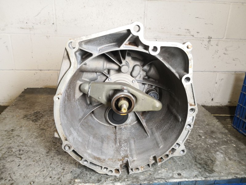 Recambio de caja cambios para bmw serie 1 berlina (e81/e87) 120d referencia OEM IAM 106941052  