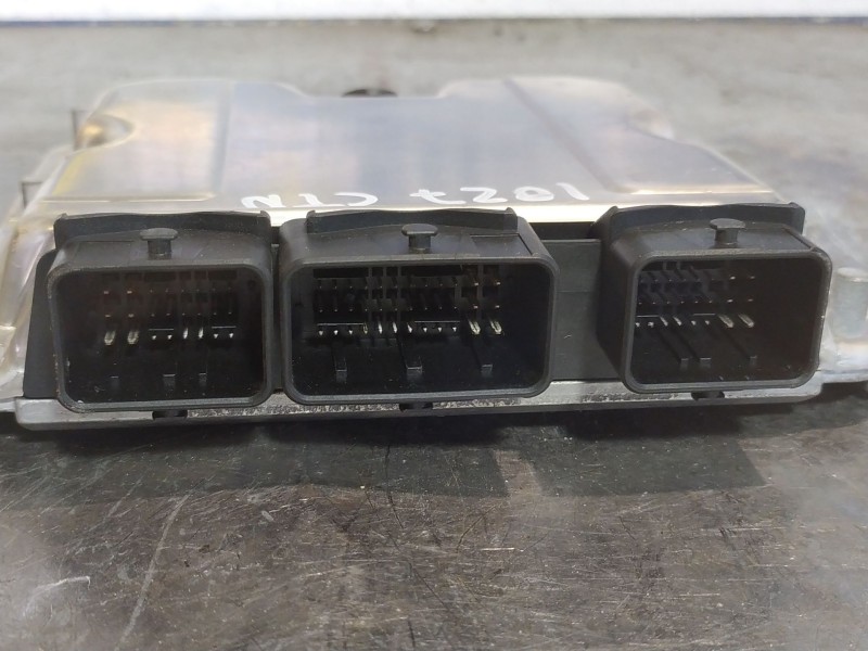 Recambio de centralita motor uce para citroen c5 berlina referencia OEM IAM 0281011524  