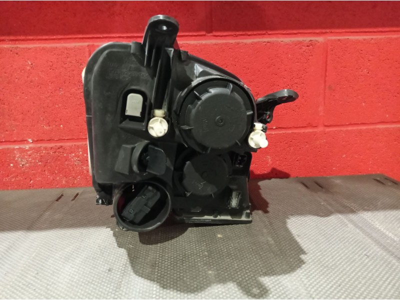 Recambio de faro izquierdo para opel meriva referencia OEM IAM   