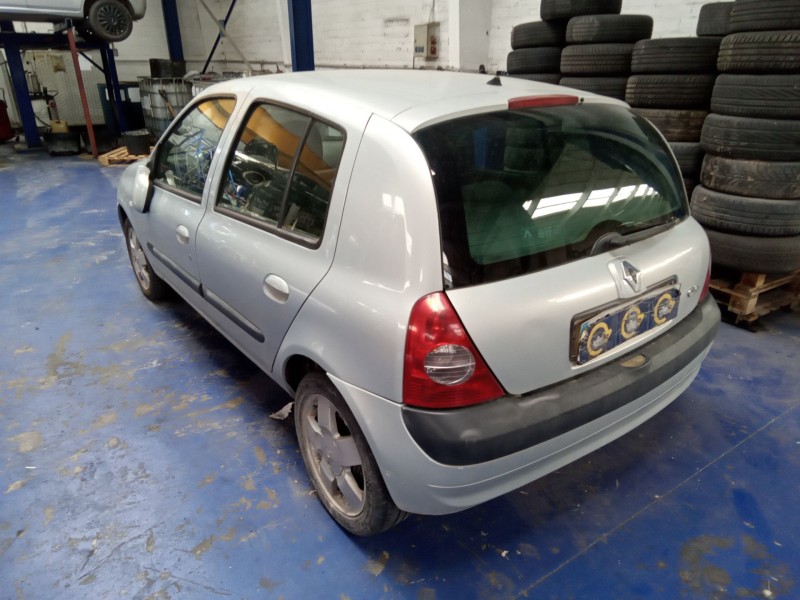 renault clio ii fase ii (b/cb0) del año 2004
