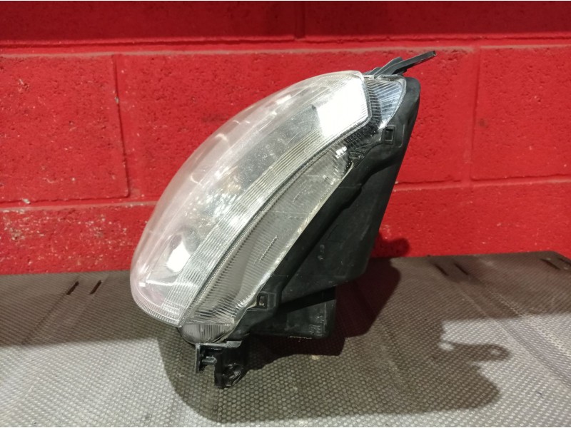 Recambio de faro izquierdo para opel meriva referencia OEM IAM   