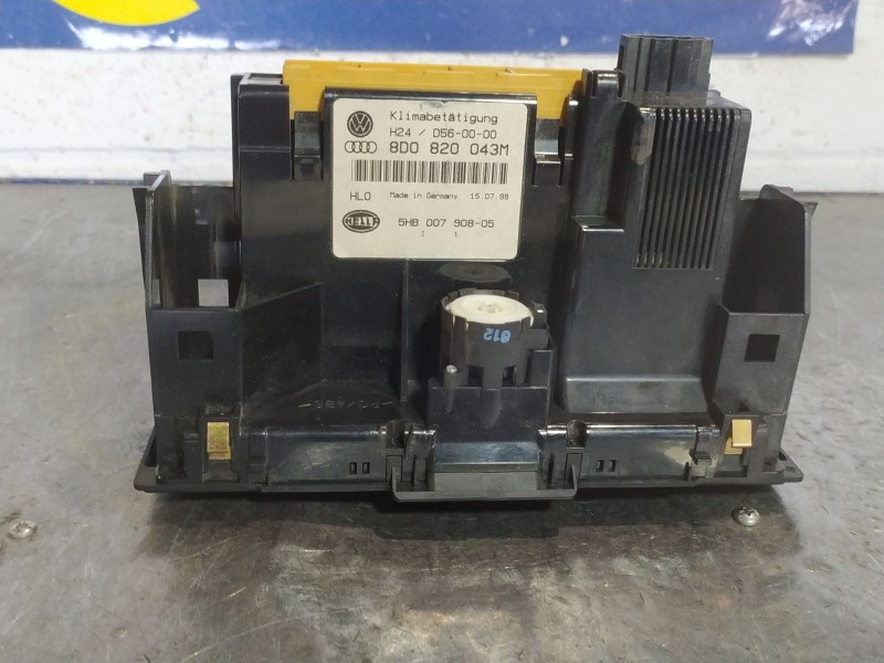 Recambio de mando climatizador para audi a4 berlina (b5) 1.8 referencia OEM IAM 8D0820043M 5HB00790805 