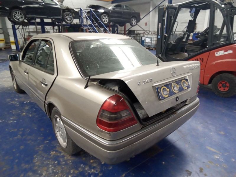mercedes clase c (w202) berlina del año 1996