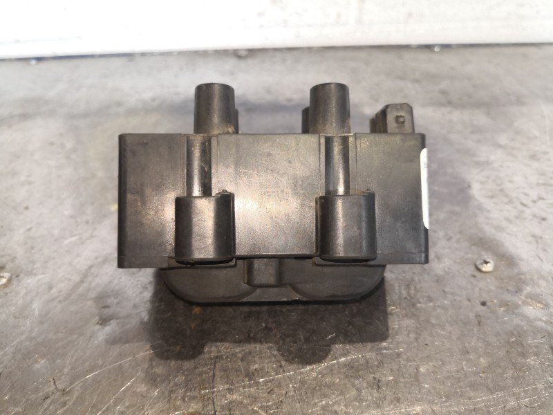 Recambio de bobina encendido para renault clio 1.2 referencia OEM IAM 2526078A  
