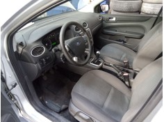ford focus berlina (cap) del año 2006 2