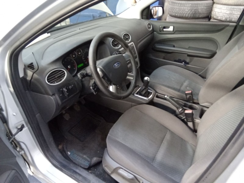 ford focus berlina (cap) del año 2006