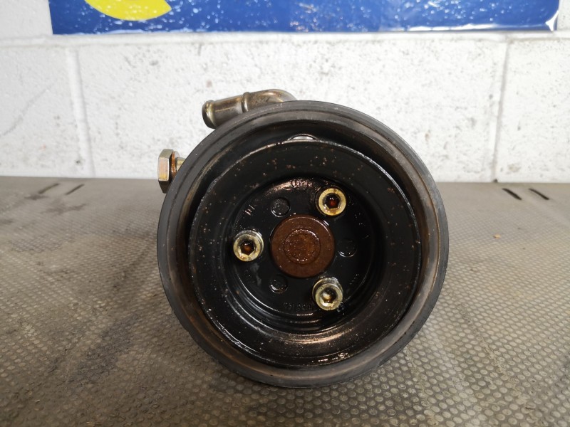 Recambio de bomba direccion para audi a4 berlina (b5) 1.8 referencia OEM IAM 8D0145156LES  