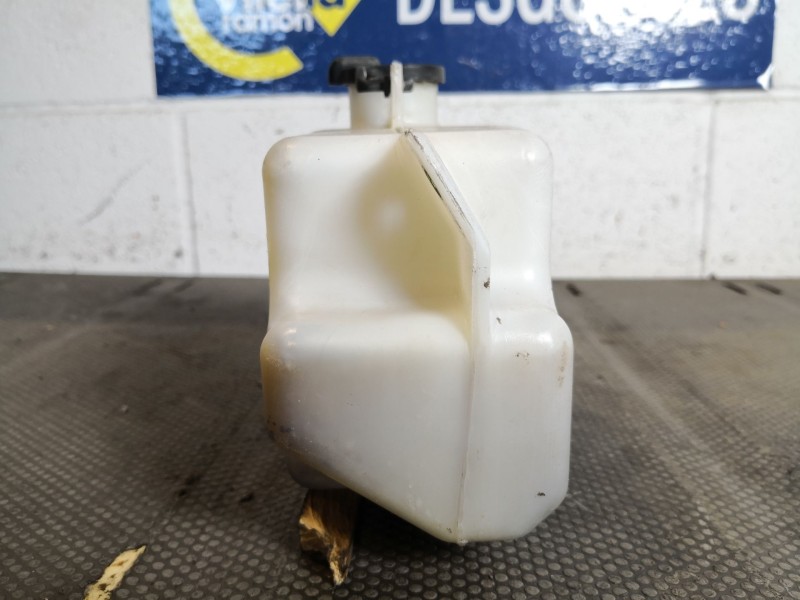 Recambio de deposito expansion para toyota avensis berlina (t25)  | 0.03 - 0.09  | 0.03 - 0.09 referencia OEM IAM 164700H030  