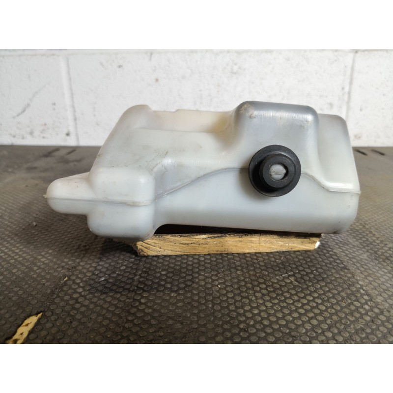 Recambio de deposito expansion para toyota avensis berlina (t25)  | 0.03 - 0.09  | 0.03 - 0.09 referencia OEM IAM 164700H030  