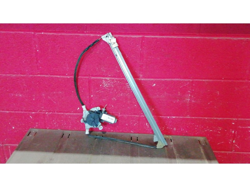 Recambio de elevalunas delantero derecho para renault scenic (ja..) 1.6 referencia OEM IAM    Recambio de elevalunas delantero derecho para renault scenic (ja..) 1.6 referencia OEM IAM