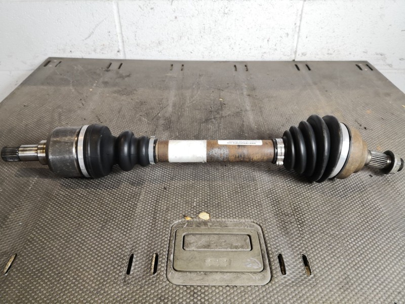 Recambio de transmision delantera izquierda para peugeot 307 referencia OEM IAM 9637117780  