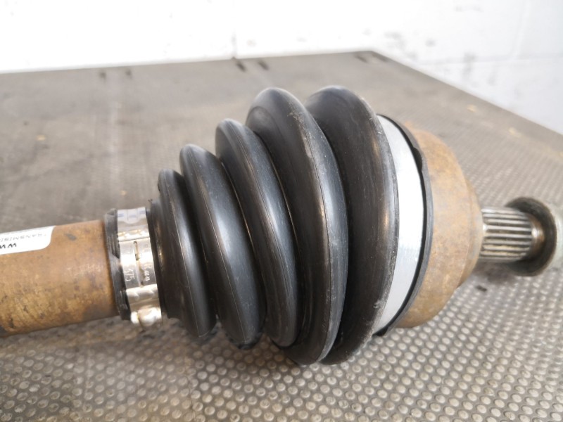 Recambio de transmision delantera izquierda para peugeot 307 referencia OEM IAM 9637117780  