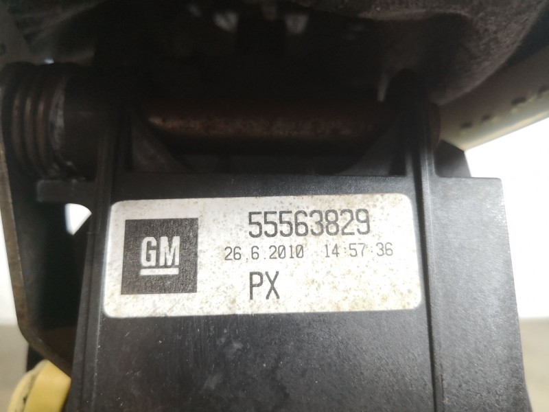 Recambio de palanca cambio para opel insignia 2.0 cdti 110 edition referencia OEM IAM 55563829  