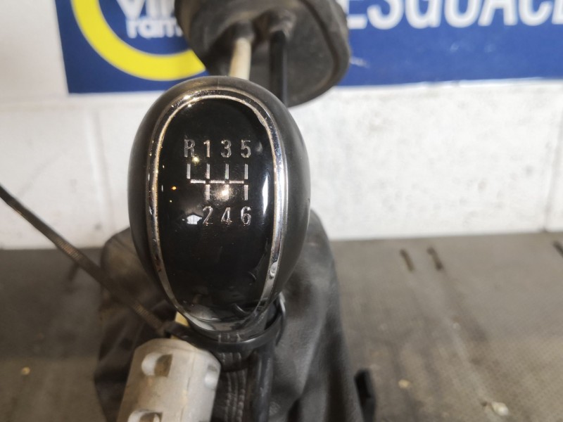 Recambio de palanca cambio para opel insignia 2.0 cdti 110 edition referencia OEM IAM 55563829  