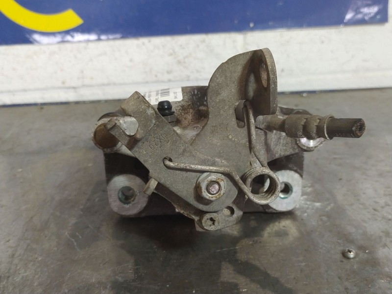 Recambio de pinza freno trasera derecha para opel insignia 2.0 cdti 110 edition referencia OEM IAM   