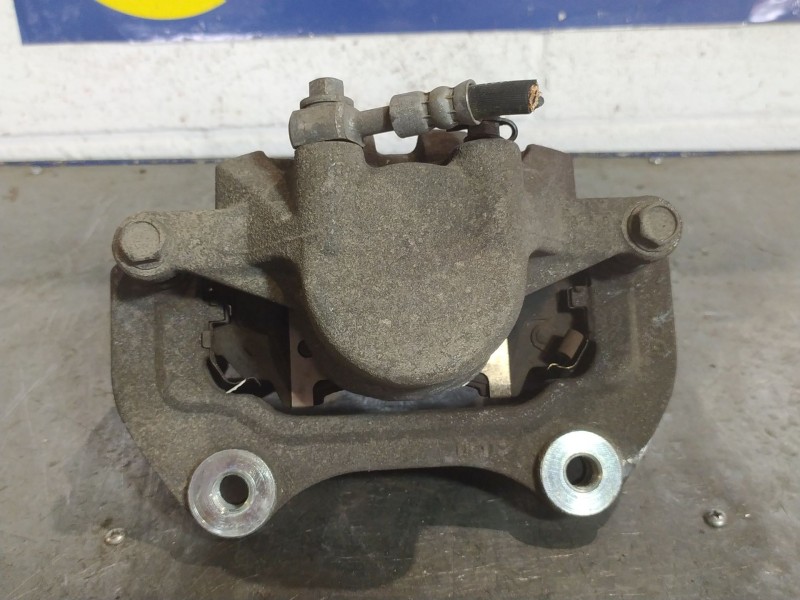 Recambio de pinza freno delantera derecha para opel insignia 2.0 cdti 110 edition referencia OEM IAM   