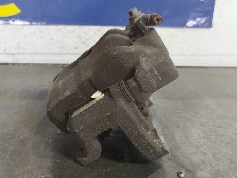 Recambio de pinza freno delantera izquierda para opel insignia 2.0 cdti 110 edition referencia OEM IAM   