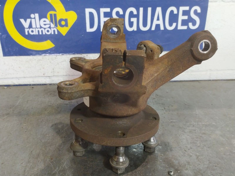 Recambio de mangueta delantera derecha para renault master 100.33 l1 h2 referencia OEM IAM   