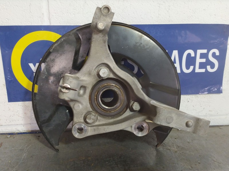 Recambio de mangueta delantera izquierda para opel insignia 2.0 cdti 110 edition referencia OEM IAM   