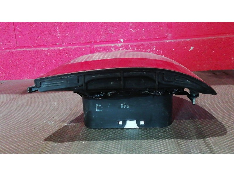 Recambio de piloto trasero derecho para nissan sunny berlina (n14)  | 0.90 - ...  | 0.90 - ... referencia OEM IAM   