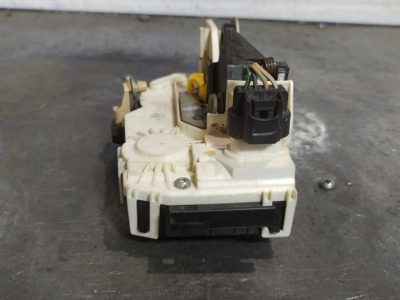 Recambio de cerradura puerta trasera izquierda para dodge caliber  | 0.06 - ...  | 0.06 - ... referencia OEM IAM   