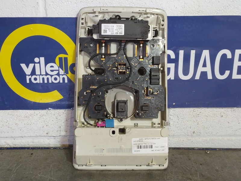 Recambio de luz interior para audi a5 2.0 tfsi 211 referencia OEM IAM 8T0947135F 8K0951177 