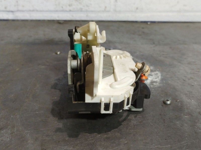Recambio de cerradura puerta delantera izquierda para dodge caliber  | 0.06 - ...  | 0.06 - ... referencia OEM IAM   