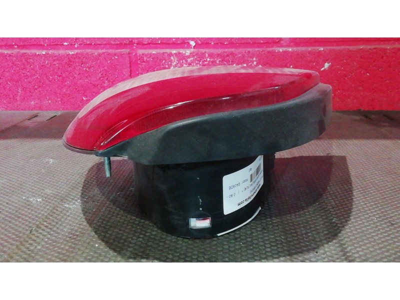 Recambio de piloto trasero derecho para nissan sunny berlina (n14)  | 0.90 - ...  | 0.90 - ... referencia OEM IAM   