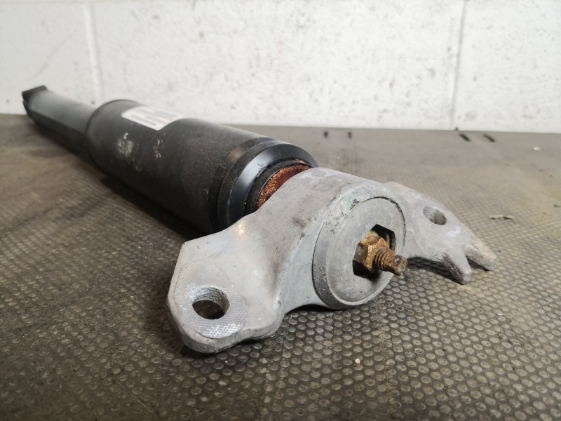 Recambio de amortiguador trasero para opel insignia 2.0 cdti 110 edition referencia OEM IAM   