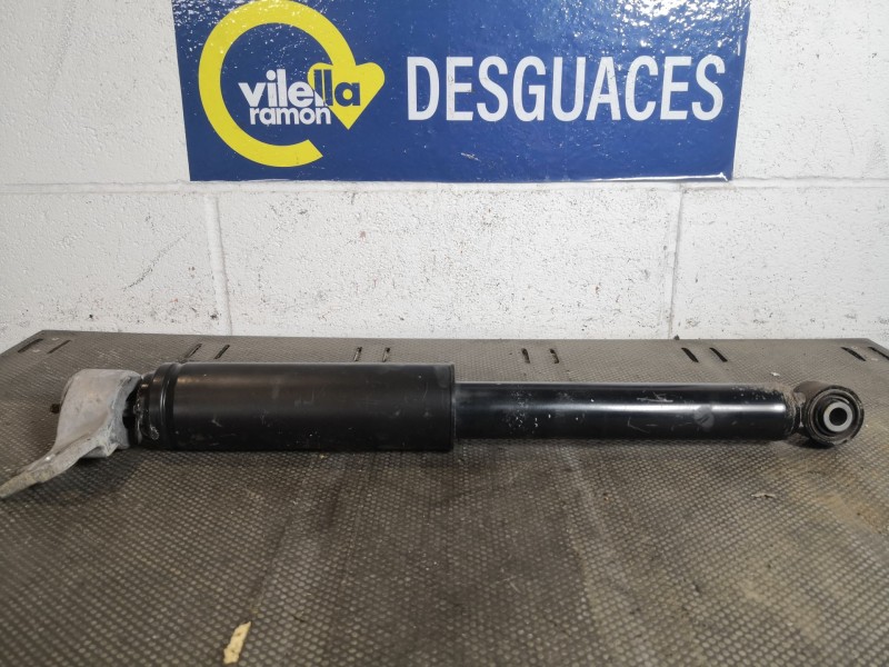 Recambio de amortiguador trasero para opel insignia 2.0 cdti 110 edition referencia OEM IAM   