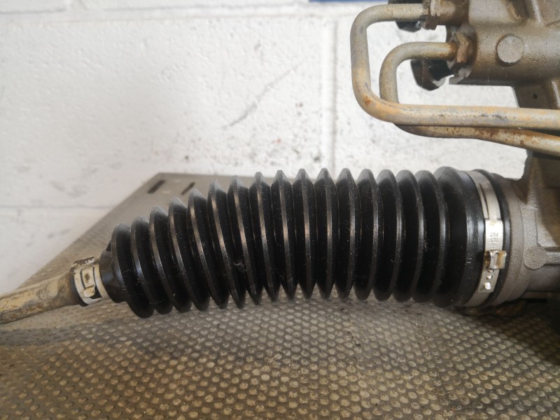 Recambio de caja direccion para bmw serie 1 berlina (e81/e87) 120d referencia OEM IAM   