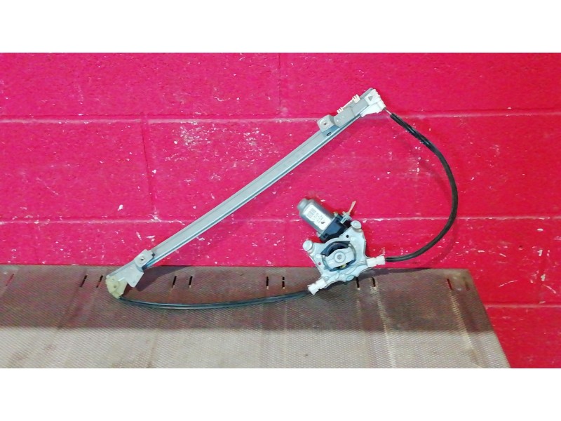 Recambio de elevalunas delantero derecho para renault scenic (ja..) 1.6 referencia OEM IAM    Recambio de elevalunas delantero derecho para renault scenic (ja..) 1.6 referencia OEM IAM