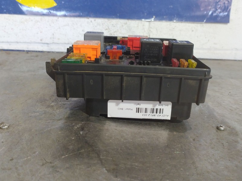 Recambio de caja reles fusibles para audi a3 (8p) 2.0 tdi referencia OEM IAM   