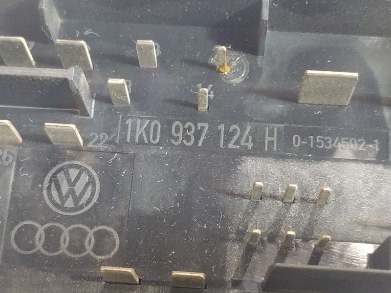 Recambio de caja reles fusibles para audi a3 (8p) 2.0 tdi referencia OEM IAM   