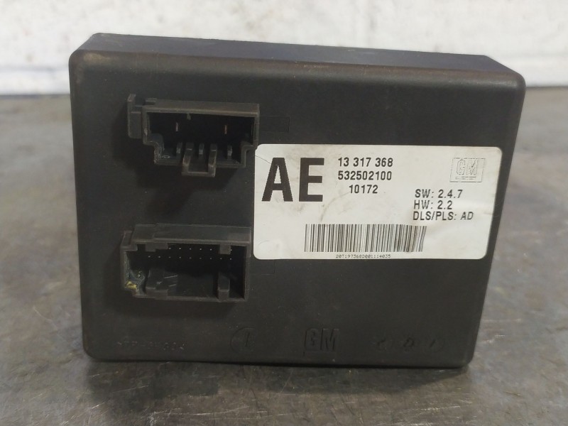 Recambio de centralita confort para opel insignia 2.0 cdti 110 edition referencia OEM IAM 13317368  