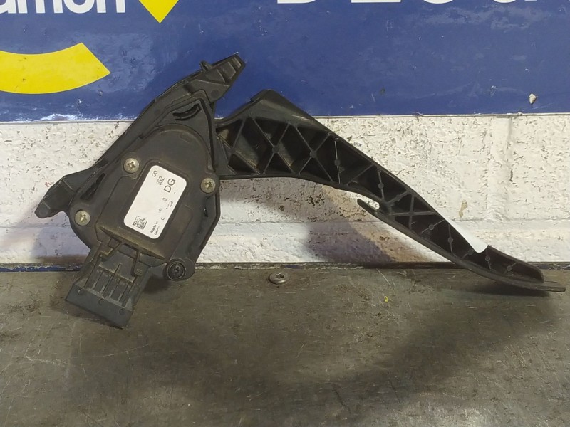 Recambio de potenciometro pedal para opel insignia 2.0 cdti 110 edition referencia OEM IAM   