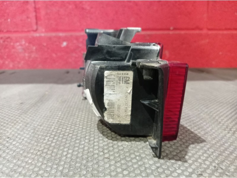 Recambio de faro antiniebla trasero derecho para opel meriva referencia OEM IAM   