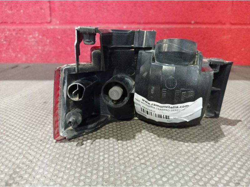 Recambio de faro antiniebla trasero derecho para opel meriva referencia OEM IAM   