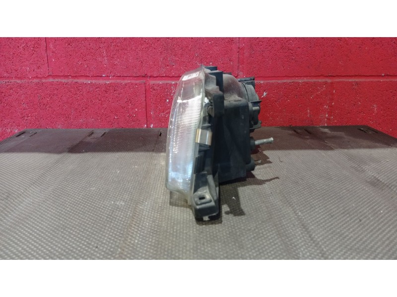 Recambio de faro derecho para nissan sunny berlina (n14)  | 0.90 - ...  | 0.90 - ... referencia OEM IAM   