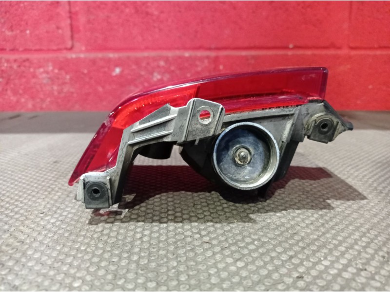 Recambio de faro antiniebla trasero derecho para opel meriva referencia OEM IAM   