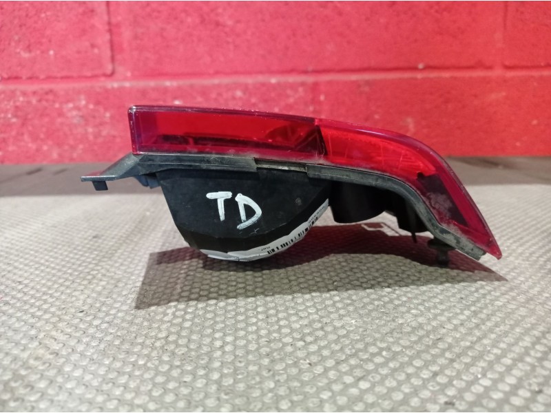 Recambio de faro antiniebla trasero derecho para opel meriva referencia OEM IAM   