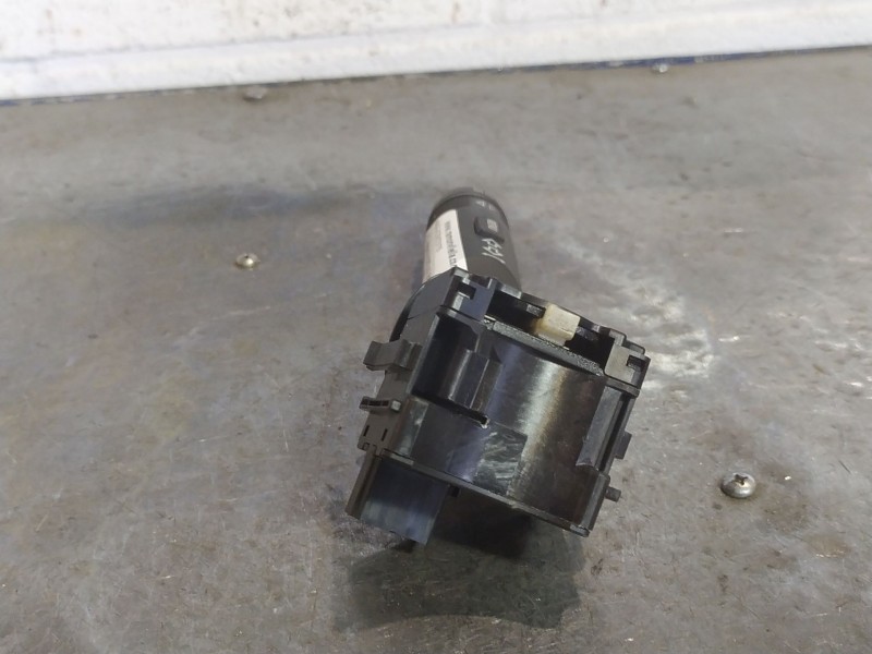 Recambio de mando intermitentes para opel insignia 2.0 cdti 110 edition referencia OEM IAM   